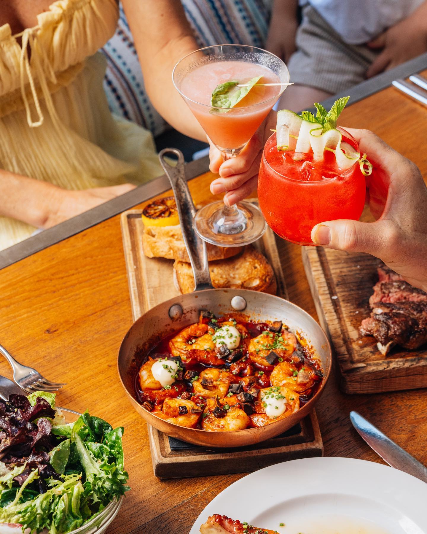 Gather for gourmet moments under the open sky @quinto.miami serving up Latin cuisine with a wood-fired twist #atEAST