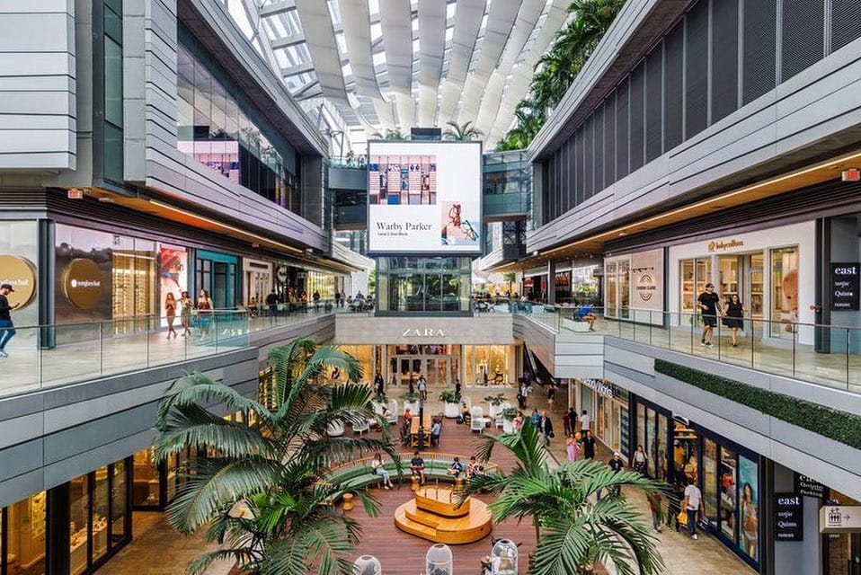 Fashion finds and boutique treasures just steps away #atEAST with Brickell’s best shopping! Just take the elevator down as we are connected with @brickellcitycentre 🛍️